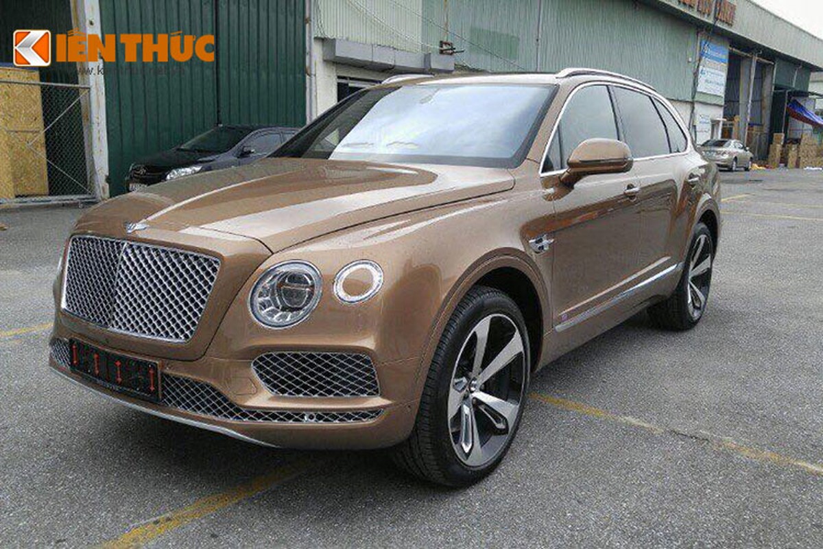 Chi tiet sieu SUV Bentley Bentayga dau tien tai Ha Noi